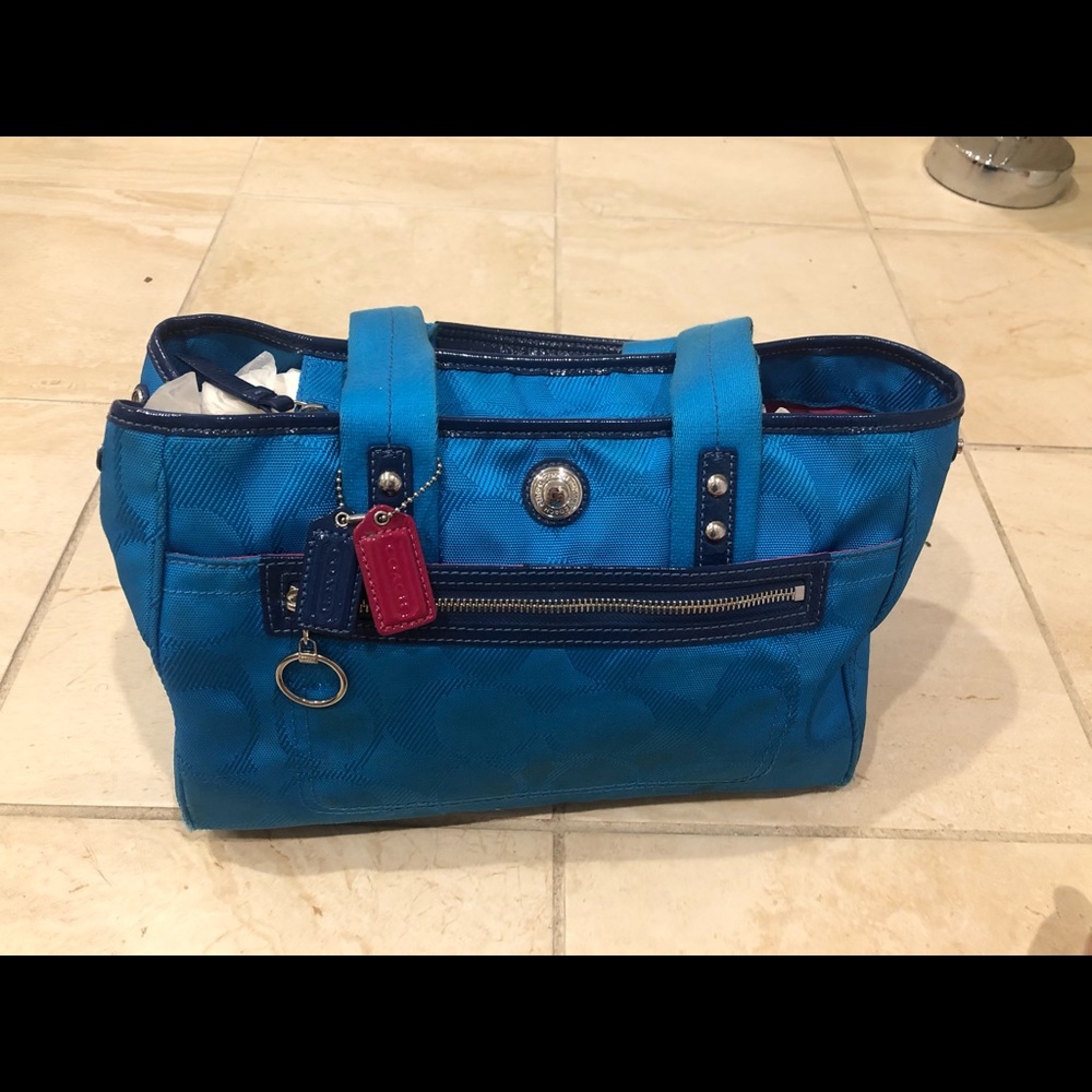 Cute coach purse/ coach bag